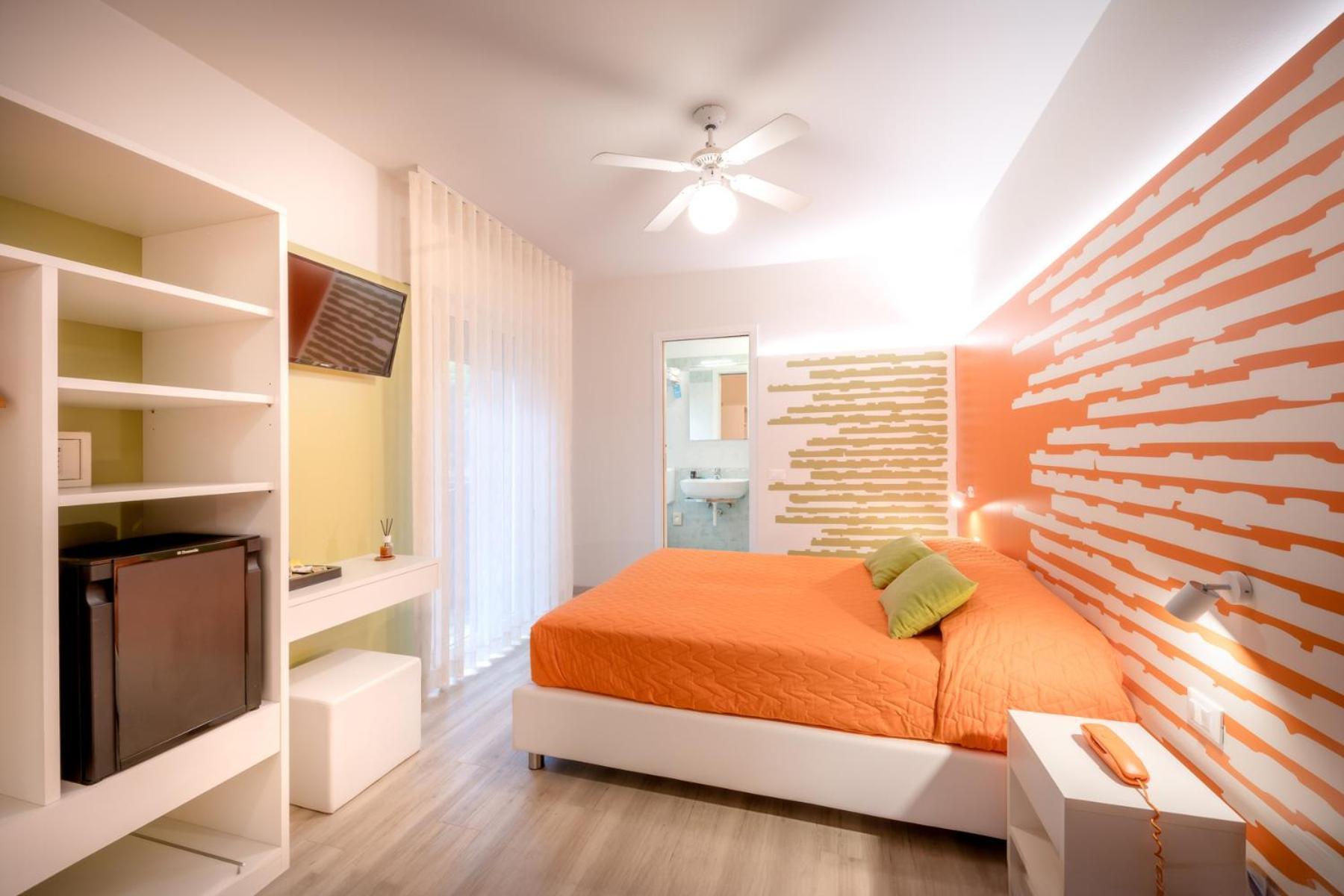 Hotel All'Orologio 3 Stelle Superior Caorle Exterior photo