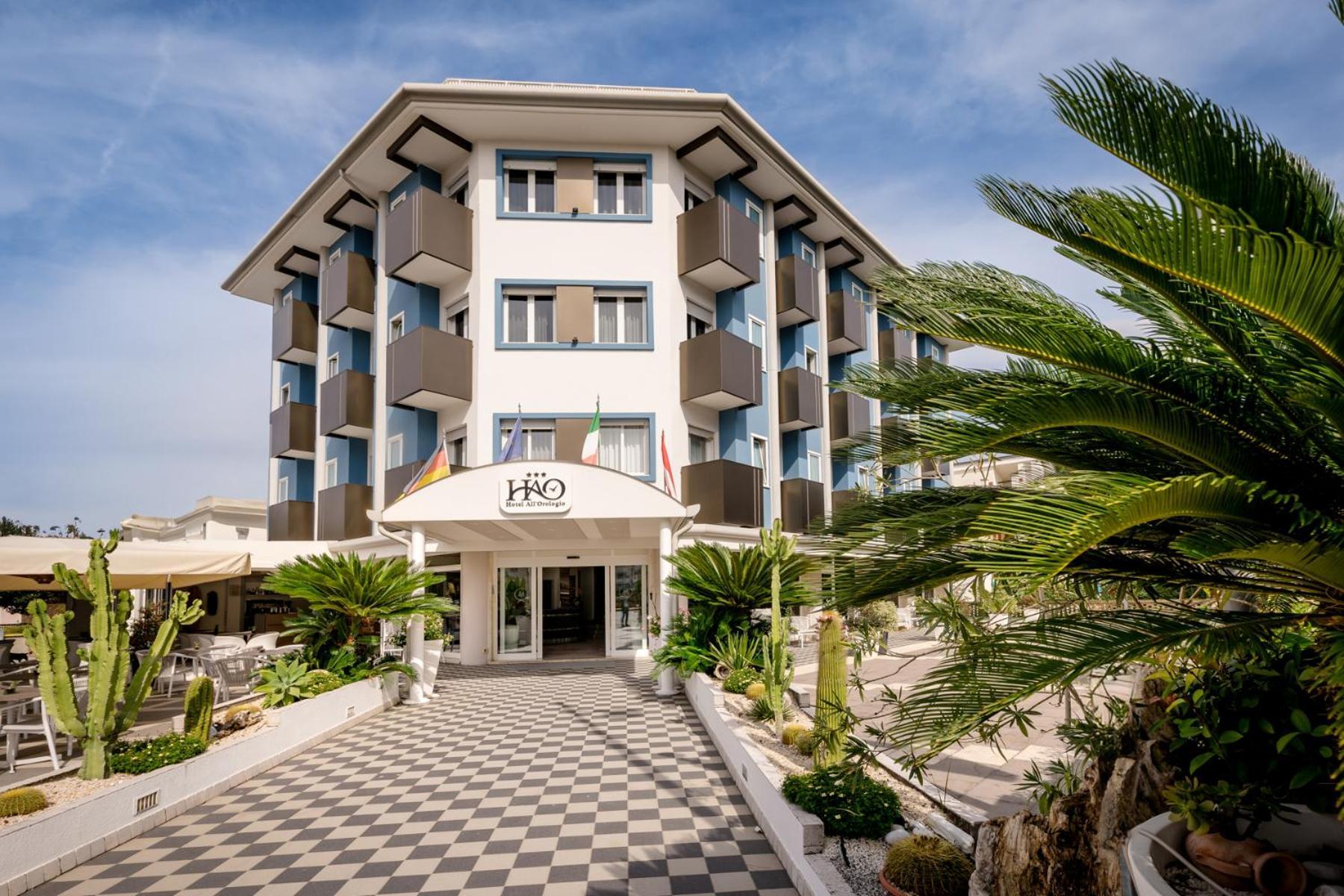 Hotel All'Orologio 3 Stelle Superior Caorle Exterior photo